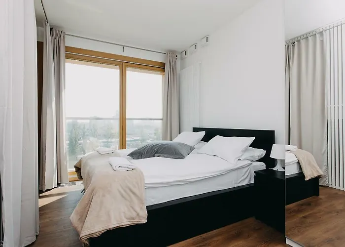 ShortStayPoland Kolejowa (B10)